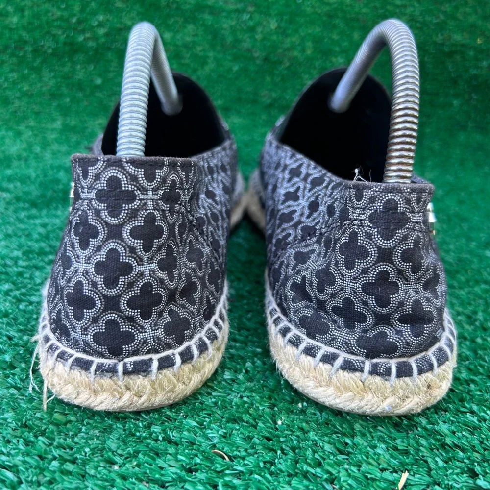 Brighton‎ Avila Espadrille Flats Womens 10 Black White Quatrefoil Slip On Shoes